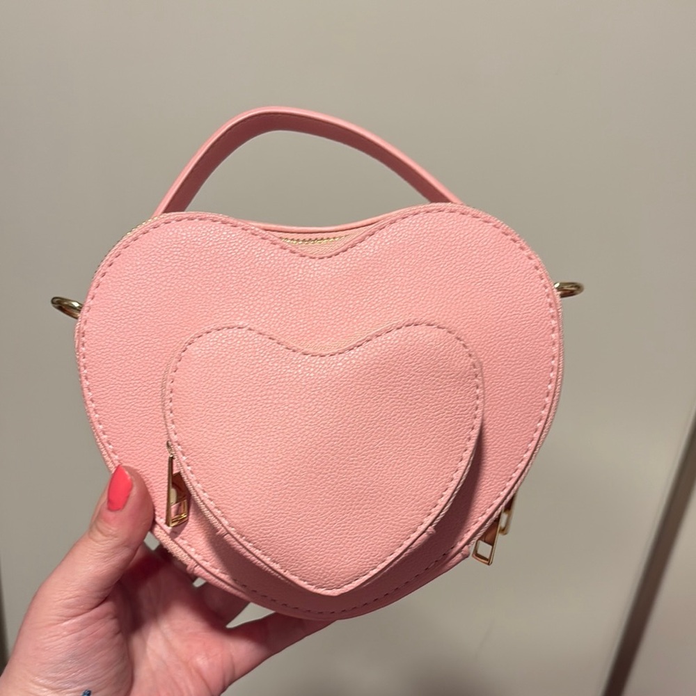 ❤️ Heart-Shaped Pink Handbag Crossbody